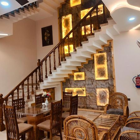 Amritam Palace A Luxury Ac Home Stay Ringas エクステリア 写真