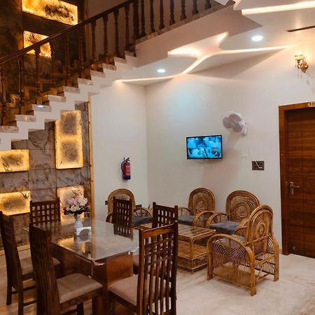 Amritam Palace A Luxury Ac Home Stay Ringas エクステリア 写真
