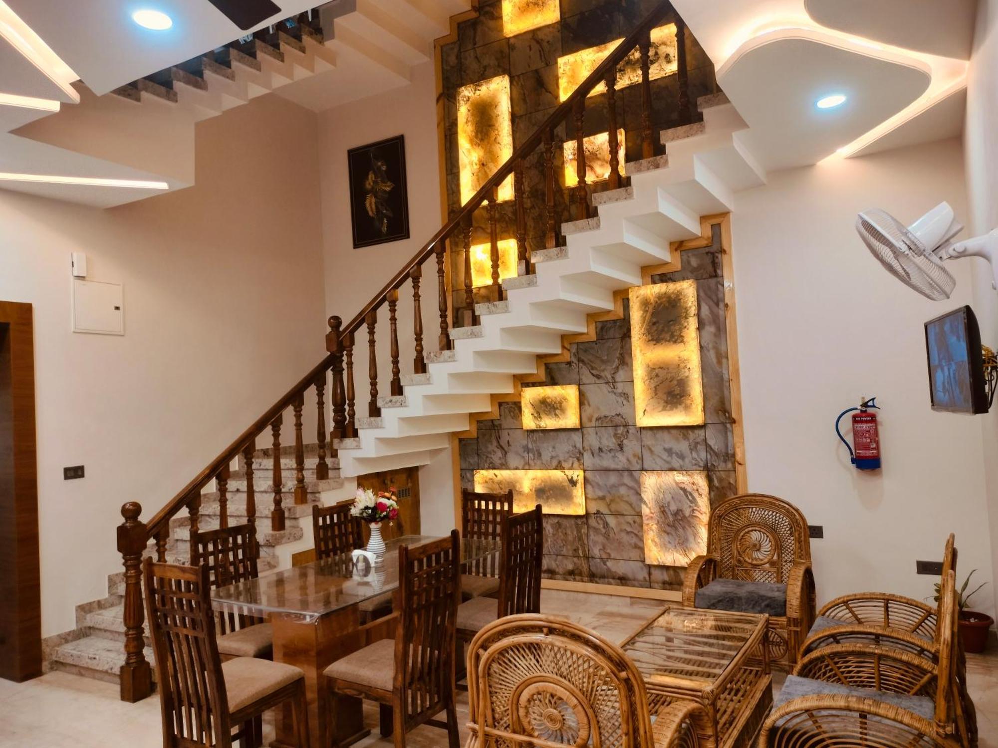 Amritam Palace A Luxury Ac Home Stay Ringas エクステリア 写真