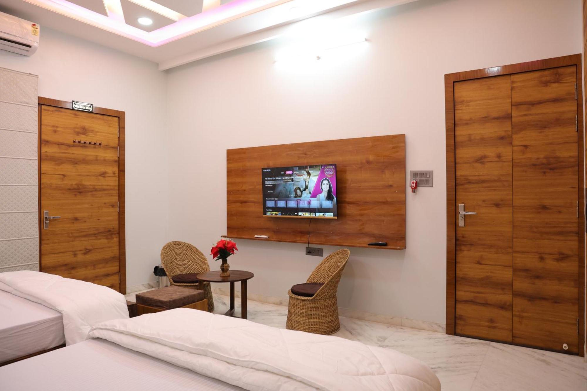 Amritam Palace A Luxury Ac Home Stay Ringas エクステリア 写真